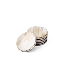 Sous-verres décoratifs faits à la main en corne de buffle Protection de table polie naturelle unique Sous-verres décoratifs personnalisables - Product Image 3