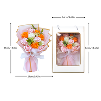 Bouquet de roses artificielles réalistes parfumées faites à la main en gros avec boîte carrée Cadeau pour Noël, la Saint-Valentin, un anniversaire