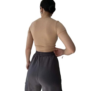 Camisetas Cortas Ecológicas para Mujer, Cuello Redondo, Corte Ajustado, Modernas, de Manga Corta con Botones, HECHAS POR HAIDIIII SPORTS 2027 - Product Image 3