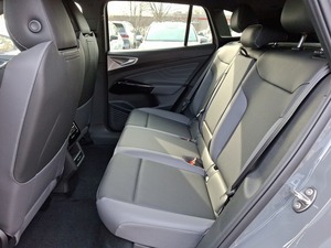 Utilizado cuidadosamente 2023 para Volkswagen ID.4 Aspire FWD Gasolina SUV - Product Image 2