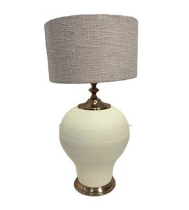 Elegante lámpara de escritorio LED de terracota azul negro Rosa opciones de sombra acabado de latón metálico fuente de alimentación eléctrica decoración de dormitorio - Product Image 1