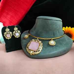 Conjunto de colgante Hasli de diamante americano para mujer, ideal para ropa informal y formal, collar sencillo de diseño único para mujer - Product Image 2