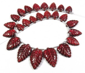 พลอยโกเมนโมซัมบิกสีแดงแอฟริกันคุณภาพสูง 25 เม็ด รูปทรงใบแพร์แกะสลัก ขนาด 10.5-20 มม. น้ำหนัก 50 กะรัต - Product Image 5