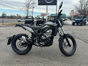 Nouvelles motos sportives BETAs ALP X X 2026 authentiques - Product Image 3