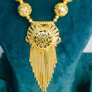 Collier femme cristal rouge classique accessoire de mode plaqué rhodium pour mariage ou fête exporté aux États-Unis France Royaume-Uni - Product Image 1