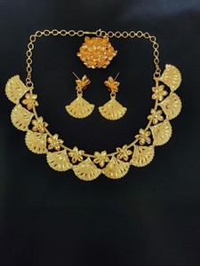 Precios asequibles 22K chapado en oro collar pendientes anillo conjunto con estilo de lujo conjunto de joyas para la venta por los exportadores - Product Image 2