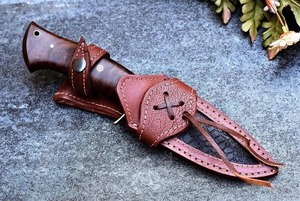 Couteau skinner à manche en bois en acier damassé fait à la main personnalisé avec étui en cuir - Product Image 5