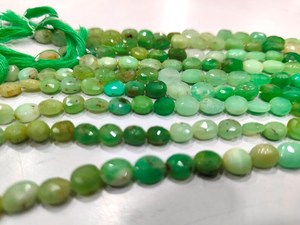 Perles Briolette à facettes de forme ovale en chrysoprase naturelle 7X9mm perles de pierres précieuses vertes vendues par brin 13 pouces de long - Product Image 3