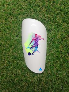 Armadura de Protección para Futbolistas Masculinos de Alto Nivel, Tipo 3, Espinilleras con Estándares de Alta Calidad, Material Colorido Personalizado - Product Image 3