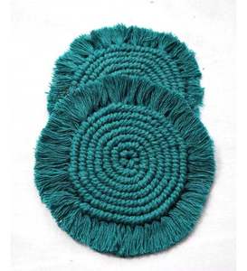 Juego de Posavasos de Macramé Hechos a Mano, Posavasos de Cuerda de Algodón Estilo Boho para el Hogar y la Oficina - Product Image 1