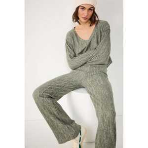 Blusa informal de manga corta con cuello redondo acanalado y logo frontal - Product Image 3