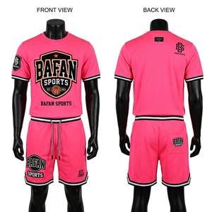 Conjunto de camiseta y pantalones cortos para hombre, premium, 200GSM, mezcla de algodón y poliéster, color rosa brillante, ribete en contraste, logotipo estampado, 2 piezas. - Product Image 1