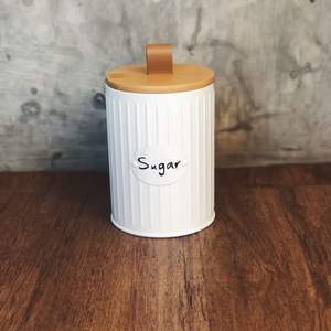 Caja contenedora de azucarero de metal con acabado antiguo duradero para encimeras de cocina rústicas o interiores inspirados en casas de campo - Product Image 1