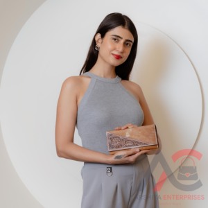 Portefeuille à trois volets en cuir véritable Offre Spéciale cuir véritable, portefeuille Western Cowgirl personnalisé en cuir point à la main pour femmes - Product Image 4