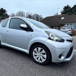 TOYOTA AYGO 1.0 d'occasion 2012, conduite à gauche/droite - Product Image 1