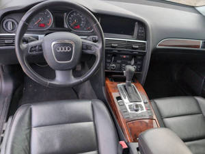 รถยนต์มือสองสภาพดี ปี 2011 ออดี้ เอ6 3.2 พรีเมียม พลัส พวงมาลัยซ้าย - Product Image 2