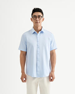 Camisa de negocios informal sólida ajustada transpirable de Otoño de manga corta para hombre Línea de café personalizada por Routine Vietnam - Product Image 1