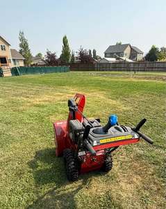 Pre-Owned 26-Inch Self-Propelled Gas Smart Home Snow Blower - Product Image 6