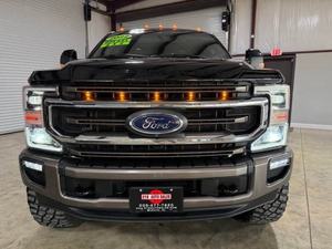 OFERTA ESPECIAL 2022 FORD F250 KING RANCH ULTIMATE CREW CAB LARIAT FX4 4X4 VOLANTE A LA IZQUIERDA INTERIOR OSCURO con ENVÍO GRATUITO - Product Image 2