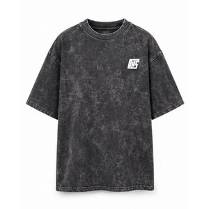 เสื้อยืดโอเวอร์ไซส์ทรงหลวมสไตล์สตรีทแวร์ผ้าคอตตอนฟอกสีแบบแอซิดวอช แฟชั่นลำลองแนวอเมริกัน รับผลิตเสื้อผ้าขายส่งตามสั่ง - Product Image 1