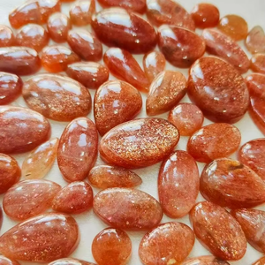 Natural Orange Sunstone Mix Shape Cabochon Pulido Piedra preciosa suelta Sunstone Lote al por mayor para joyería o regalo para ella - Product Image 1