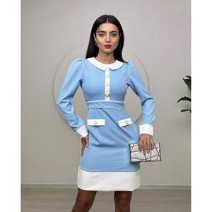 1002 ชุดเดรสทรงเข้ารูปพร้อมผ้าก๊อซสั้นแต่งขอบเอวธรรมชาติ - Product Image 1