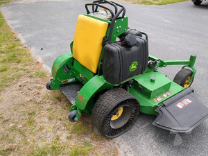 2021 Johnnn Deer 661R EFI Commercial Stand-On Lawn Mower 25HP EFI Engine 61 Inch <b>7</b>-<b>Iron</b> PRO Deck Landscaping Equipment for Sale - Product Image 4