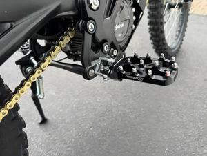 Surron Light Bee X 2025 Más Vendida, Disponible en Color Negro - Product Image 4