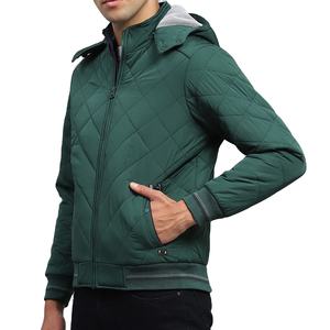 Chaqueta Acolchada Unisex con Capucha, Cortavientos, Relleno de Algodón y Logotipo Frontal 2026 - Product Image 3