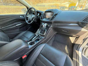 Auto Usado de Calidad a Precio Accesible, Ford Escape Titanium 2014, Volante a la Izquierda - Product Image 4