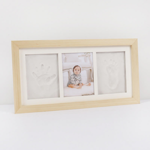Kit d'empreintes de pieds sans encre pour nouveau-né 2025, non toxique, fait à la main, MDF écologique, design moderne, cadre photo pour bébé, encre à contact propre - Product Image 6