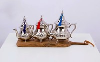 Fabricant Direct – Coffret à Café 3 Pièces Élégant en Laiton Plaqué Argent Marocain, Fait Main, Écologique, Durable, Portable et de Qualité Alimentaire