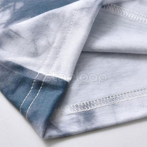 เสื้อยืดเด็กสวมใส่สบายทรงหลวม 100% ผ้าฝ้าย พิมพ์ลายตามสั่ง ขนาดตามต้องการ ผลิตเสื้อยืดเด็ก บริการ OEM - Product Image 5