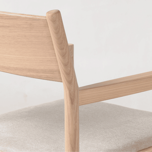 Chaises de salle à manger à siège rembourré en bois d'hévéa Viet Nam SCANIA Chaise de salle à manger moderne Tissu synthétique résistant à l'eau et à l'huile - Product Image 4