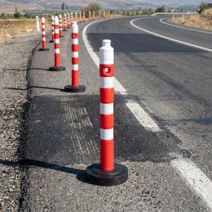 Set of 10 Red Rubber Weighted Warning <b>Posts</b> 3 Reflective Tape Delineator <b>Post</b> 120 X 12 cm Plastic Material - Product Image 1