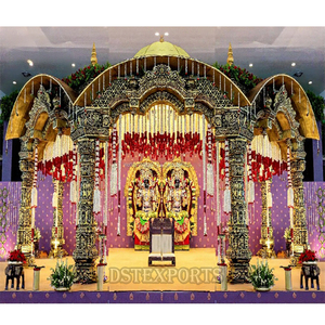 Mandap de Pavo Real Dorado para Bodas Hindúes, Pilar de Fibra Clásico para Bodas, Mandap Redondo para Ceremonias, Tendencia en Venta al por Mayor - Product Image 5