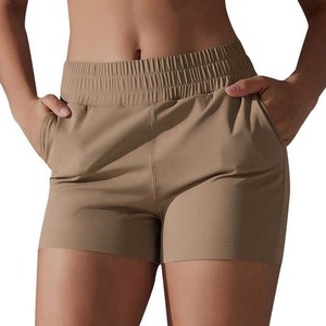 Pantalones cortos ajustados informales de calle sueltos Estilo de comodidad diaria Pantalones cortos de mujer Traje de logotipo personalizado pantalones cortos de mujer - Product Image 2