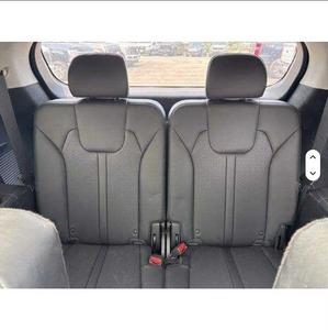 D'occasion 2024 pour Santa Sedan Turbo Diesel Automatique Sièges en Cuir Foncé R18 Gauche Propre et Frais Sans Accident Commande en Gros Disponible - Product Image 2