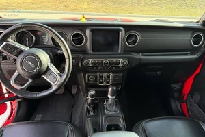 EXTREMADAMENTE LIMPIO - Jeep Wrangler Unlimited Sahara 4xe 2021, Híbrido Enchufable de 375 HP, 4x4, Listo para Entrega - Product Image 4