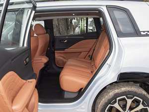 Vehículo Eléctrico V 2025 de Segunda Mano, Autonomía de 520-750 km, SUV de 5 Plazas, Tracción Delantera - Product Image 2