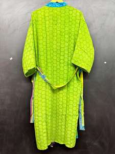 Robe kimono en soie crêpe pour femmes |   Écharpe en soie faite à la main avec taille élastique |   Vêtements de plage et de détente pour les vacances d'été, cadeau pour elle - Product Image 6