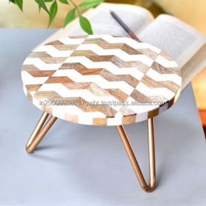 Soporte para Pastel Hecho a Mano con Incrustaciones de Hueso y Patas de Metal – Soporte Decorativo para Exhibición de Postres y Chocolate - Product Image 2