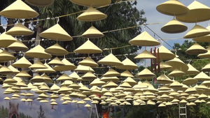 Chapeau conique en feuille de bambou fait à La main, chapeau de paille traditionnel du Vietnam - Product Image 2