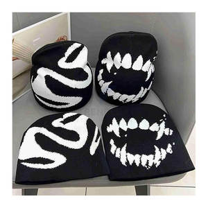 Bonnet en laine mélangée noir à motif graphique, streetwear pour hommes et femmes, bonnet tricoté Y2K, bonnet ample gothique, bonnet d'hiver, mode hip-hop, esthétique - Product Image 6