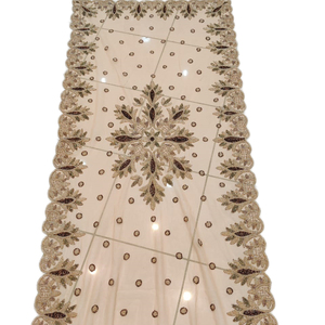 ผ้าคลุมโต๊ะอาหารปักสีทองแบบ6-Seater ผ้าปูโต๊ะทำมือสุดหรูสำหรับงานแต่งงานและงานเลี้ยงที่บ้าน - Product Image 1