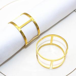 Porte-serviette en or brillant pour table à manger élégante Événements de mariage Utilisation dans un hôtel Look classique et sophistiqué - Product Image 2