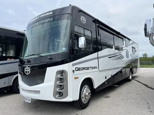 VENTAS EN SUBASTA PERFECTAS PARA UNOS DE NUEVOS Y USADOS: Nuevos 2025 Forest River Georgetown GT5 36F5 RVs CAMPER, LISTOS PARA ENVÍO - Product Image 2