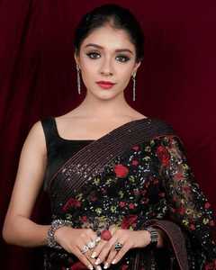 Nouvelle arrivée, tissu en filet brodé en séquence, sari de qualité supérieure, style Bollywood, pour les occasions festives, vente en gros - Product Image 3