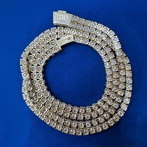 Chaîne de tennis en argent sterling 925 plaqué or avec diamant Moissanite VVS la plus recherchée Bijoux de mode classiques élégants - Product Image 1