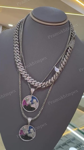 Pendentif Hip Hop en Argent 925 Plaqué Or avec Moissanite Multicolore et Diamants Glacés, Design de Créateur, Dernière Tendance, Unisexe, Élégant et Tendance pour les Soirées - Product Image 2